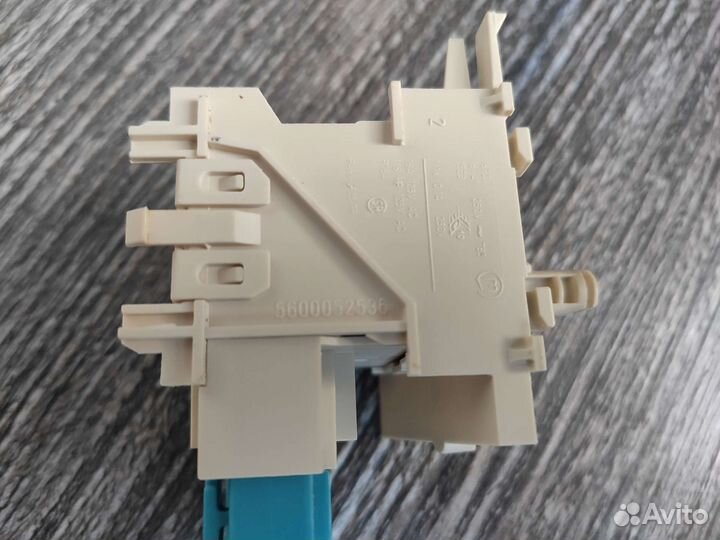 Кнопка включения посудомоечной Bosch Siemens Neff