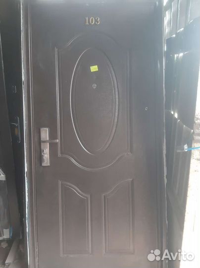 Дверь входная металлическая уличная бу