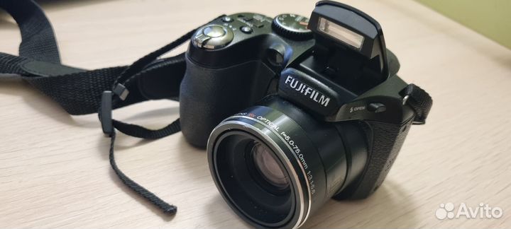 Фотоаппарат Fujifilm FinePix S1600