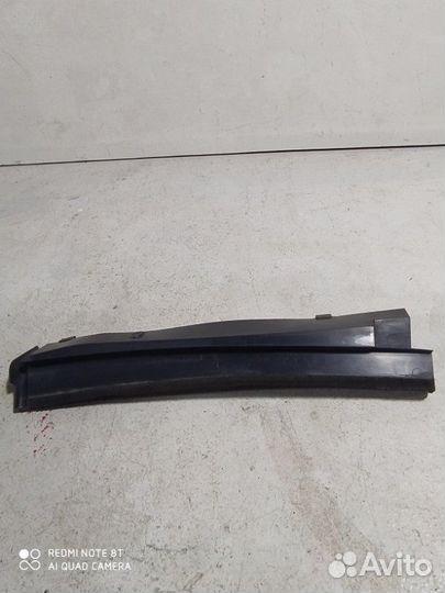 Планка под лобовое стекло (Жабо) левая Opel Astra