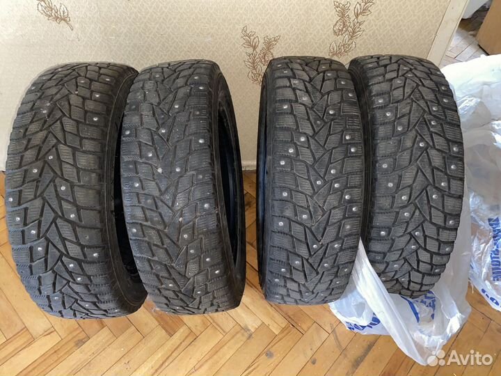 Dunlop SP Winter Ice 02 185/65 R15 92T