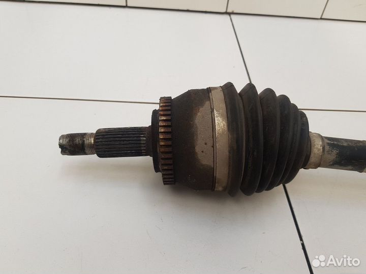 Полуось (привод) левый (Geely Atlas)