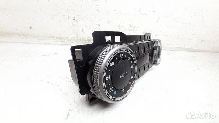 Панель климат-контроля Mercedes-Benz C W204 3.0