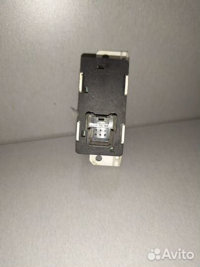 Кнопка аварийки Ford Focus 1