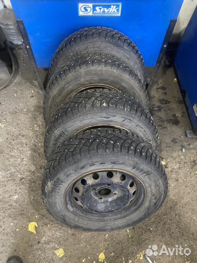 Nitto Therma Spike 185/70 R14 101C