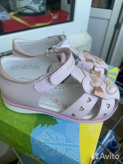 Сандалии босоножки новые Капика р.24