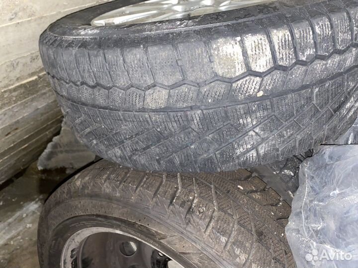 Continental ContiVikingContact 5 215/60 R16