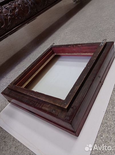 Киот для иконы. Рамка. Киот. Оклад