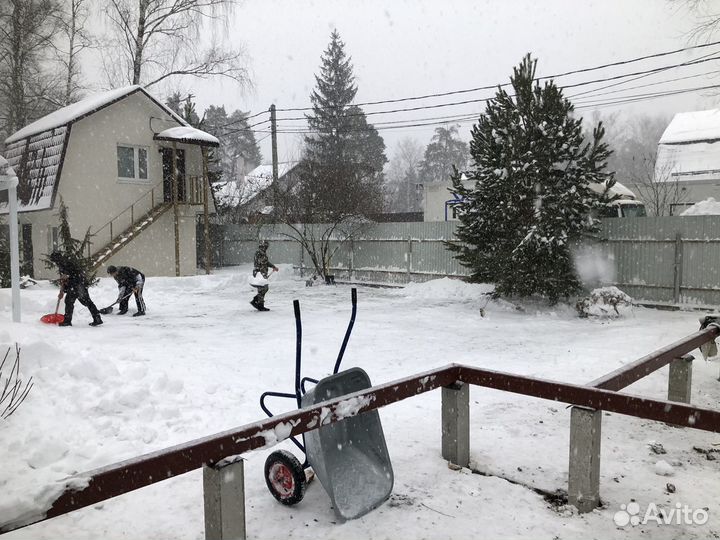 Уборка снега, в ручную, трактором, снегоуборщиком