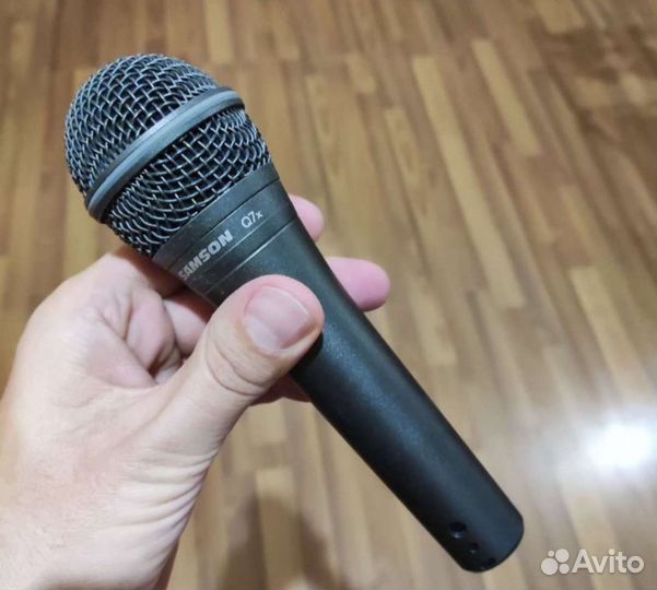 Микрофон вокальный Q8x