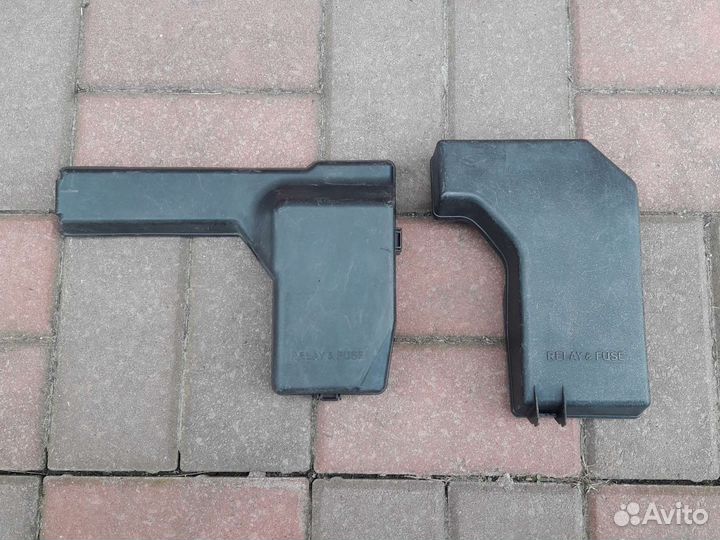 Крышки предохранителей Toyota Crown S170