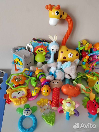 Развивающие игрушки пакетом