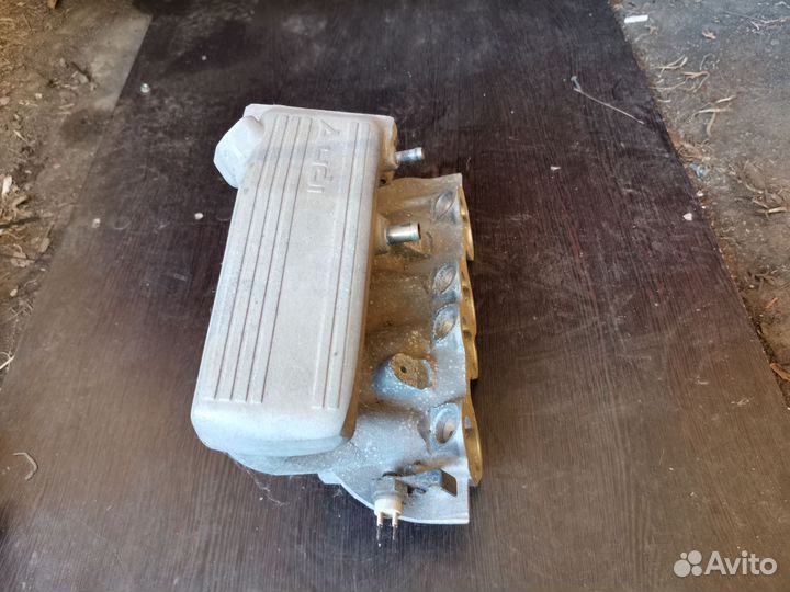 Впускной колектор ауди 80, 100