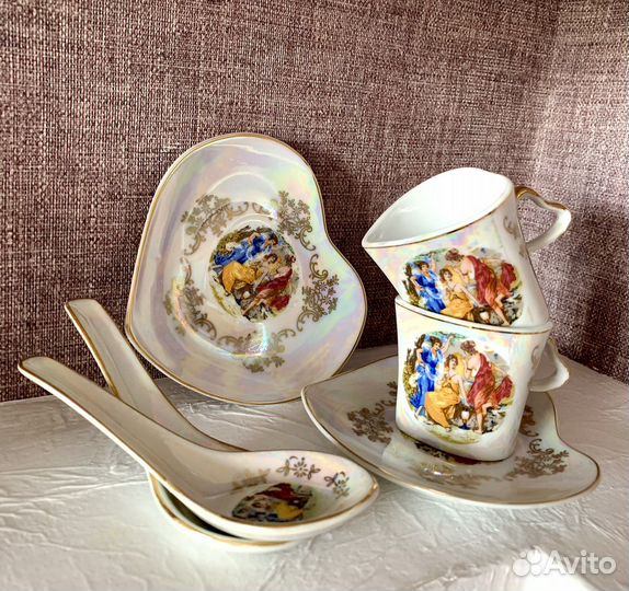 Набор кофейных чашек Мадонна