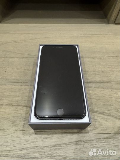 iPhone 8 Plus, 256 ГБ