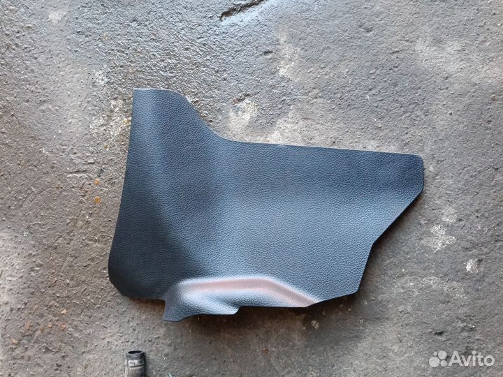 Накладка консоли передняя левая nissan qashqai g11