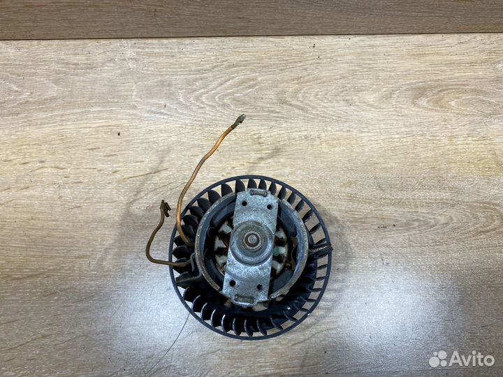 Моторчик печки Opel Astra F 151045