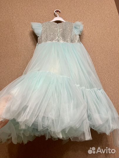 Платье нарядное 122 р
