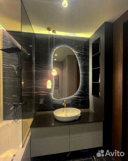 Зеркало неправильной формы с LED подсветкой