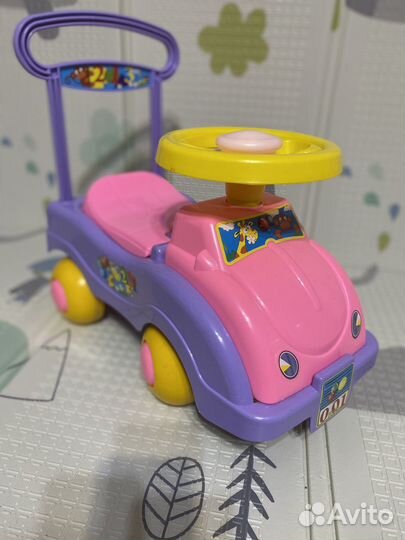 Машинка-каталка -толокар