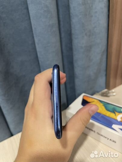 Samsung Galaxy A30, 3/32 ГБ