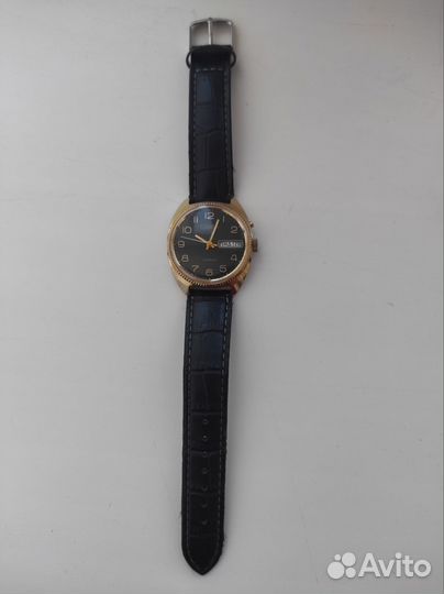 Часы Слава позолоченные СССР