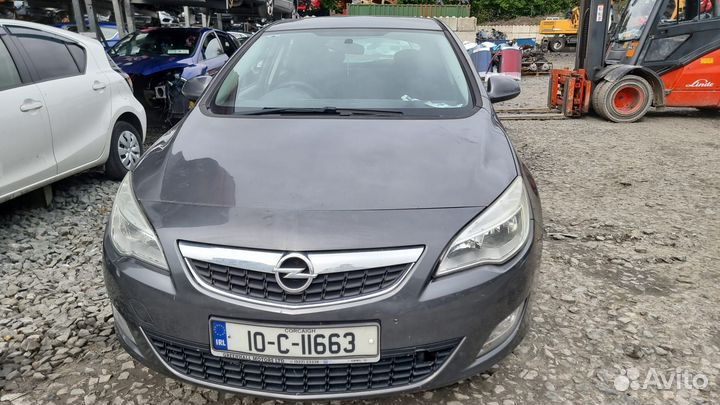 Радиатор кондиционера opel astra J 2010