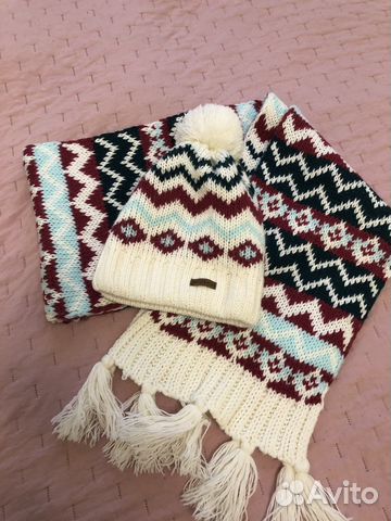 Продам комплект шапка +шарф