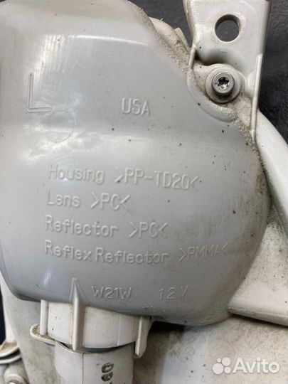 Фонарь в бампер птф Toyota Highlander 13-23