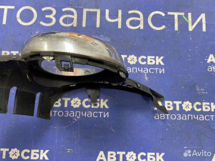 Оправа туманки левая Peugeot 207 WA DV4C 2006-2008