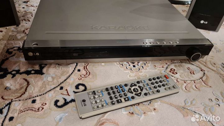 Домашний кинотеатр с караоке LG +новый микрофон LG