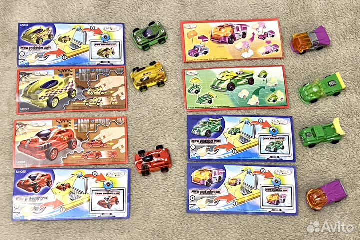 Пакетом машинки из киндера 8 шт (серия UN)