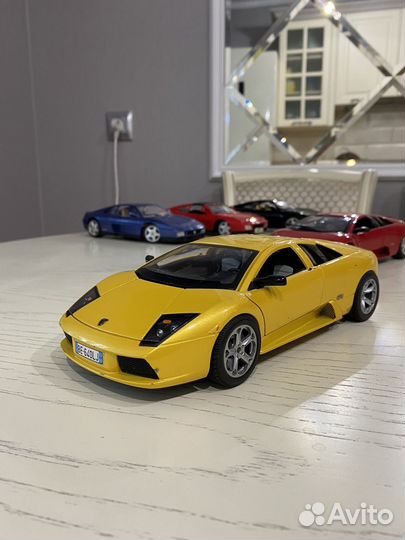 Коллекционные модели автомобилей 1:18