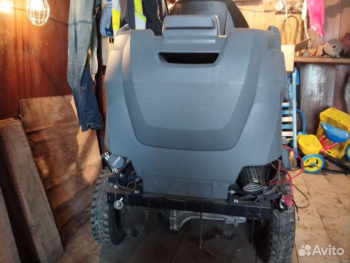 Подметальная машина Kärcher KM 90/60 R Adv