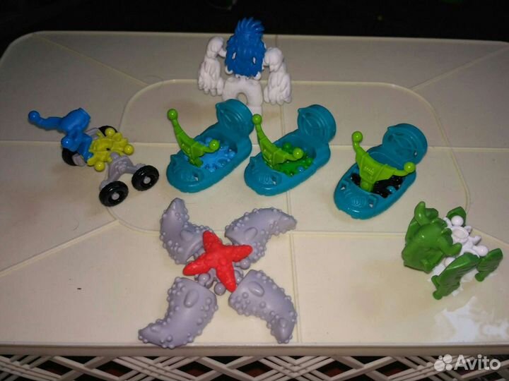 Игрушки из Киндер Джой