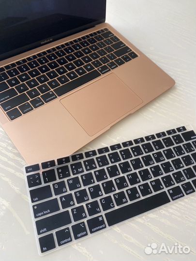 Apple MacBook Air 13 2019gold