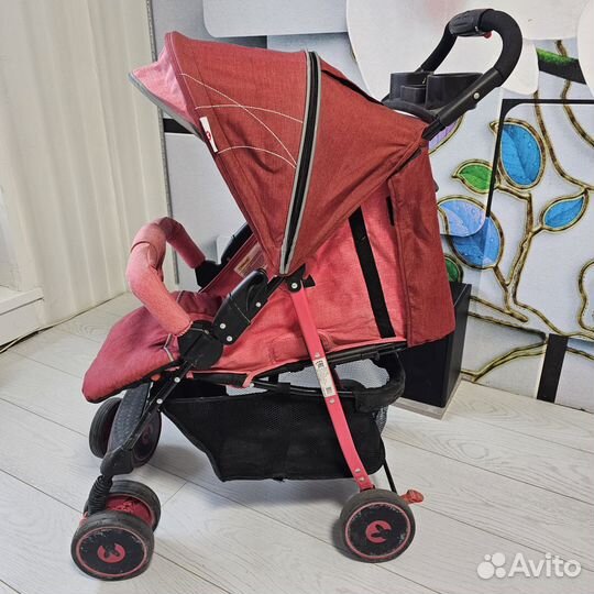 Коляска складная