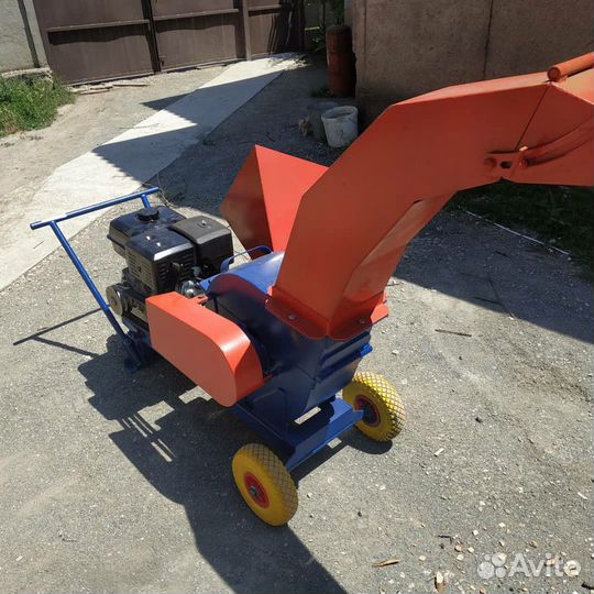 Аренда измельчителя веток и кустов