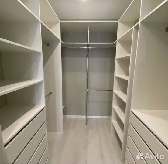 Угловая Гардеробная