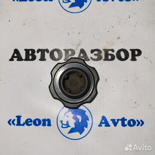 Крышка масляной горловины Mazda Demio DW3W B3 1999