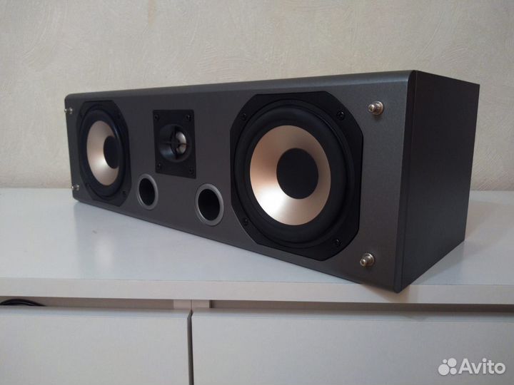 Колонка ultimate stage center II. из Германии