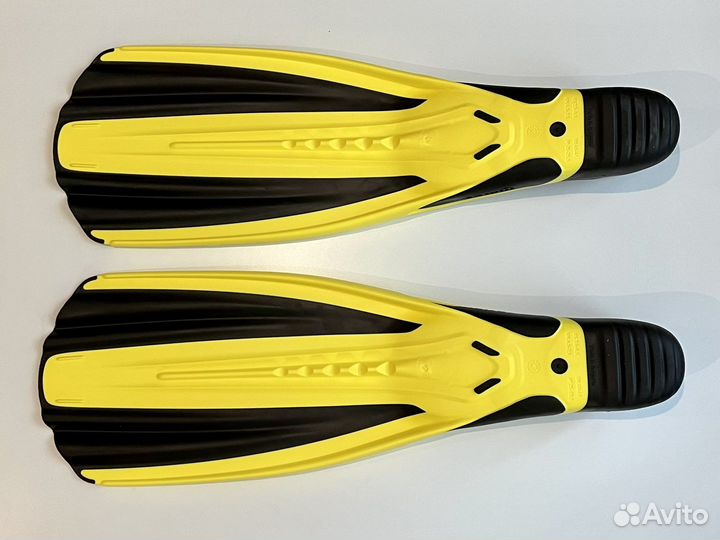 Ласты Mares Avanti HC закрытая пятка 40/41 желтые