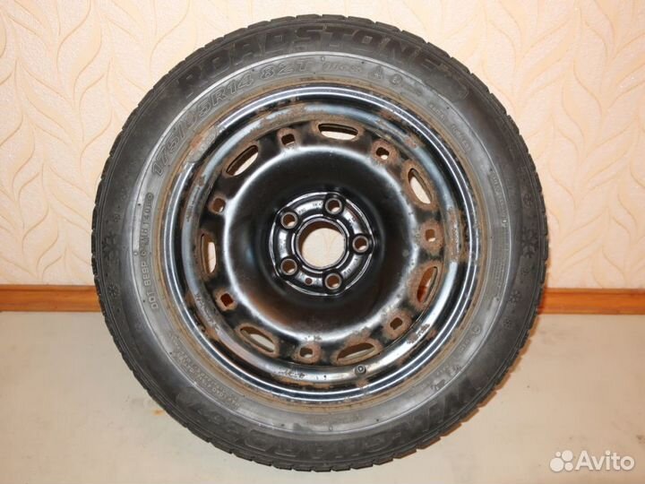 Комплект зимних колес (шины + диски) R 14