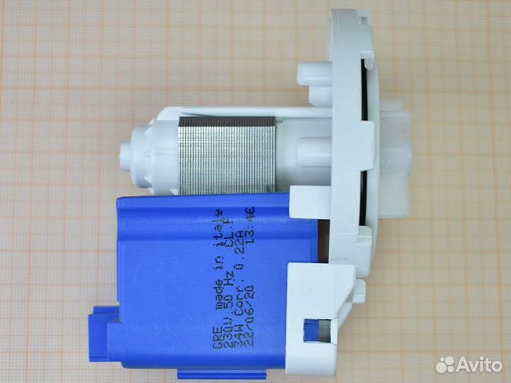 Помпа на 8-ми защелках, выводы назад вместе, GRE