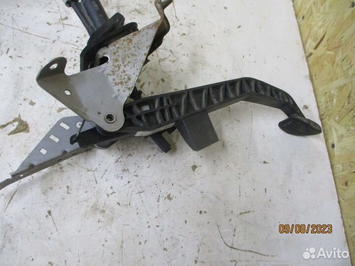 Педаль сцепления Форд Фокус 2