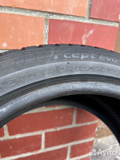 Hankook Winter I'Cept Evo 3 W330 225/45 R18 и 245/40 R18 95