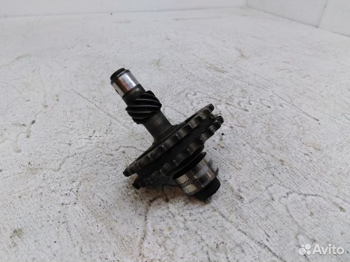 Промежуточный вал двигателя