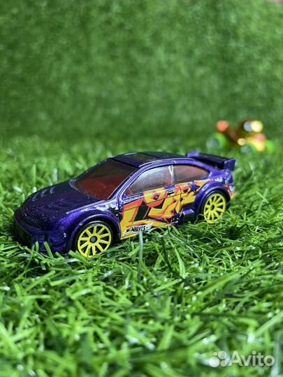 HOT Wheels 2008 Ford Focus - Фиолетовый