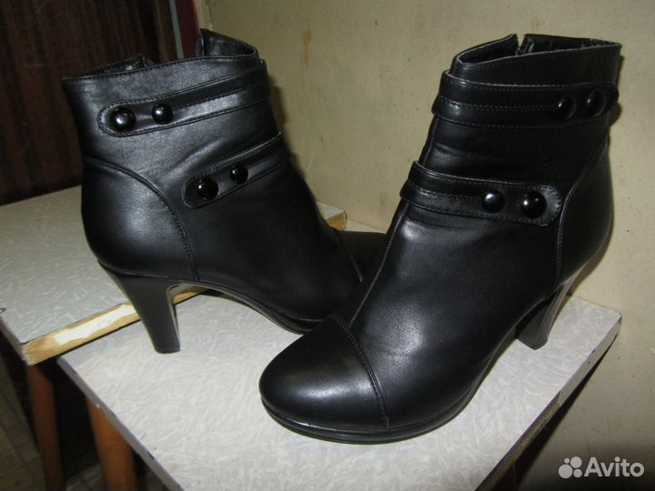 Полусапожки 40