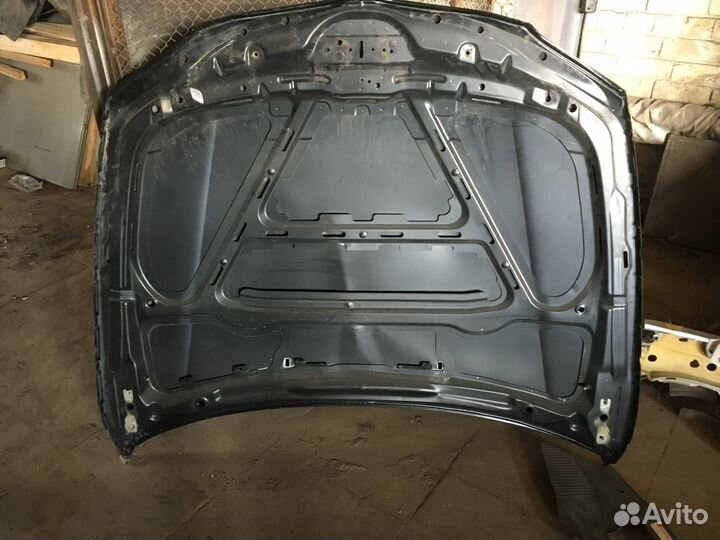 Капот BMW 1 серия, 2006